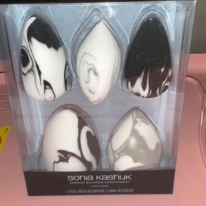 Sonia Kashuk™ Multisize Latex-Free Makeup Blender Sponge - Marble - 5pk